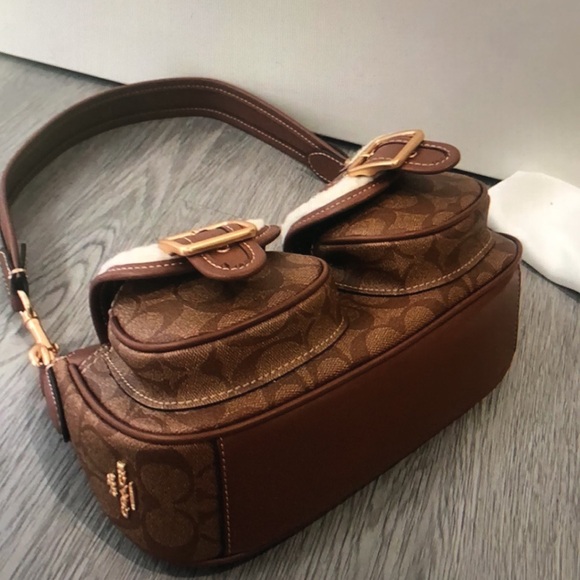 Coach Ashton Bag With Signature Canvas NWT - Picture 4 of 5